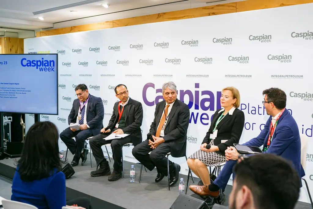 Panellists discuss new technologies for trade and logistics